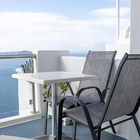 Contemporary Santorini - 1 Bedroom - Lunarious - Private Jacuzzi And Astonishing Caldera Sea Views - Fira *