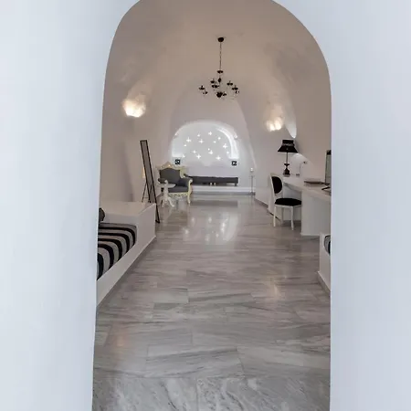 别墅 Contemporary Santorini - 1 Bedroom - Lunarious - Private Jacuzzi And Astonishing Caldera Sea Views -
